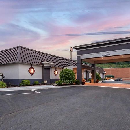 Best Western Plus Bridgeport Inn Exterior foto