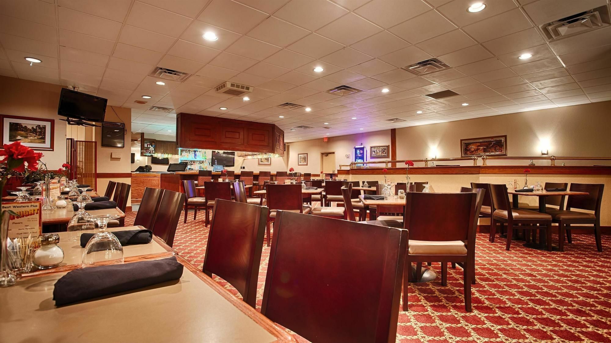 Best Western Plus Bridgeport Inn Exterior foto